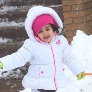 Meet your Posher, Naheed